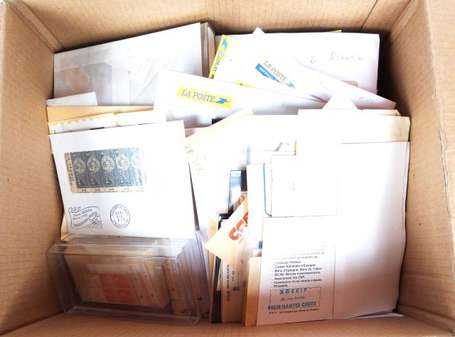 1 carton timbres lettres et documents divers - Bon