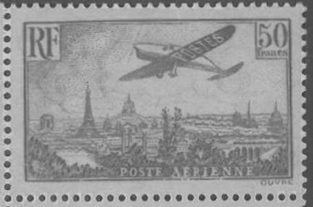 France poste aérienne n°14 - Avion survolant Paris