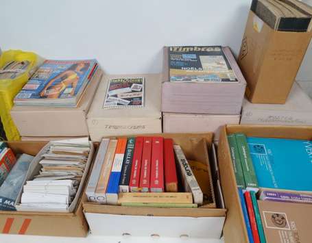 14 cartons de revues et catalogues divers dont 