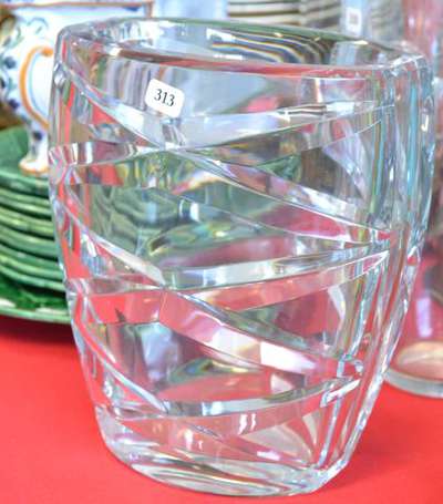 Baccarat Vase ovoïde en cristal moulé de 