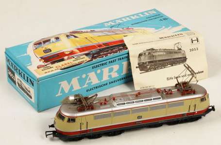 Marklin HO  - Locomotive electrique E03002 DB , 