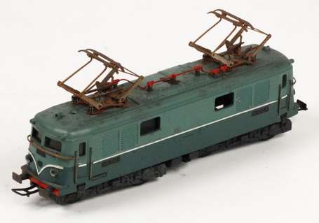 Vebe - Locomotive  bb9001 , (traces de rouille sur