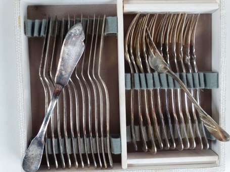 12 Couverts à poisson en métal argenté modèle 