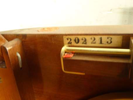 Piano quart de queue Pleyel en placage d'acajou, 