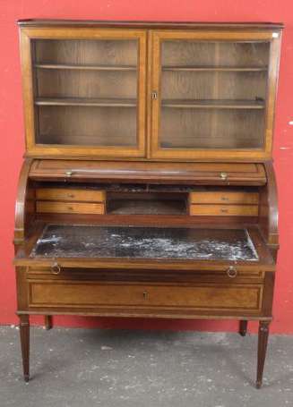 Bureau cylindre en acajou et placage d'acajou 