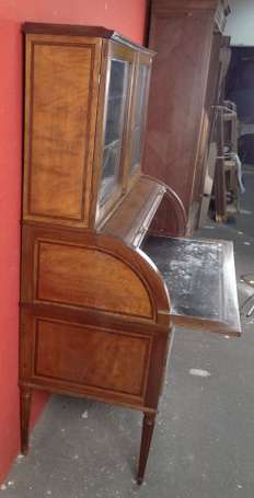 Bureau cylindre en acajou et placage d'acajou 