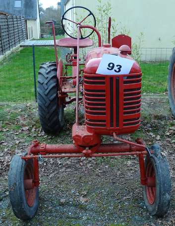 Tra Agricole Mc Cormick Modèle : Super Farmal 