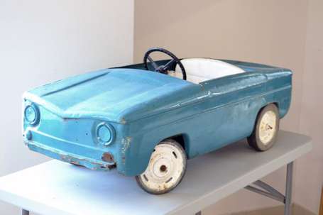 Voiture à pédale Gordini bleue en l'état