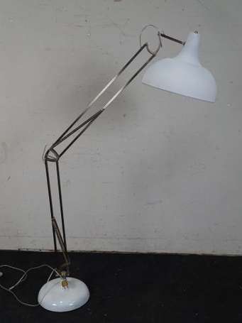 AGEMOB - Lampadaire en métal laqué blanc et chromé