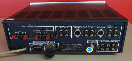 MARANTZ - Console amplificateur stéréo modèle 1070