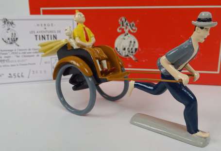 Pixi Tintin : Le lotus bleu, Tintin et Milou dans 