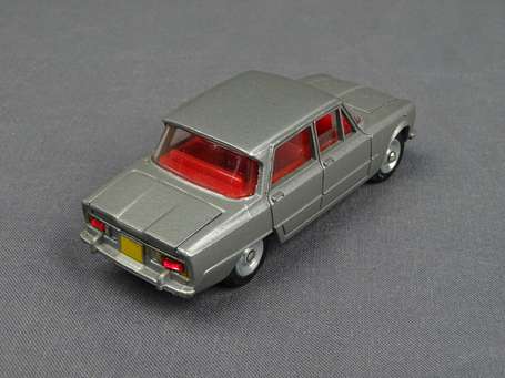 Dinky toys France- Alfa Romeo Guilia TI , gris , 