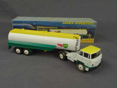 Dinky toys France- Unic citerne 