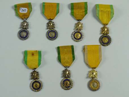 Mil - Lot de 7 médailles militaires, dont 2 en 