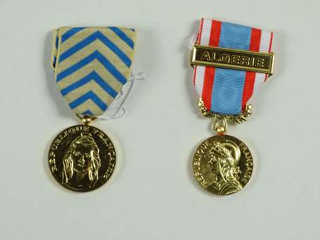 Mil - Lot de 2 médailles, commémorative du 