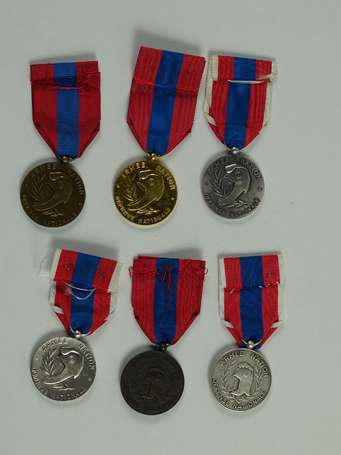 Mil - Lot de 6 médailles de la défense nationale