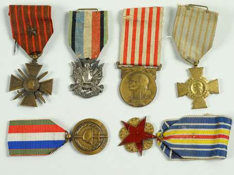 Lot de 6 médailles 14/18, dont croix de guerre 