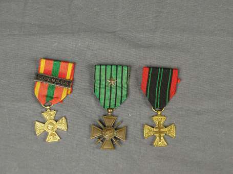 Lot de 3 médailles croix de guerre 39/40 croix de 