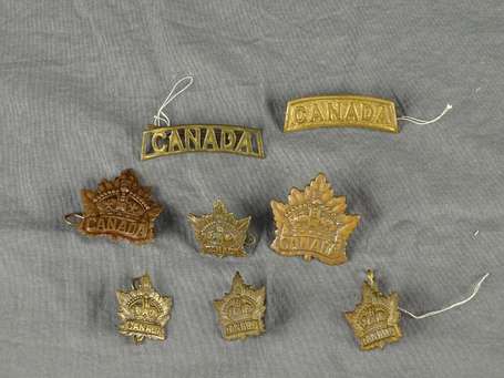 Lot d'insignes canadiens