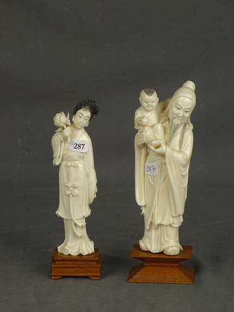 CHINE - Guanyin et Vieillard à l'enfant. Deux 