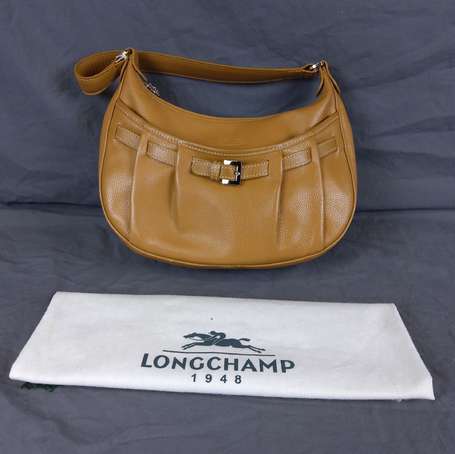 LONGCHAMP Petit sac besace porté épaule en cuir 