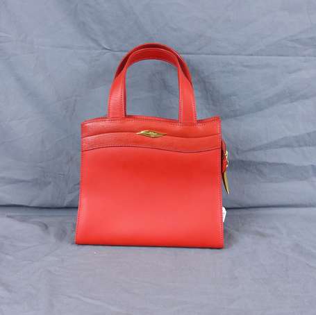 DUPONT Petit sac en cuir souple rouge, un 