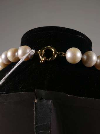 Collier de perles de culture chinoises, le fermoir