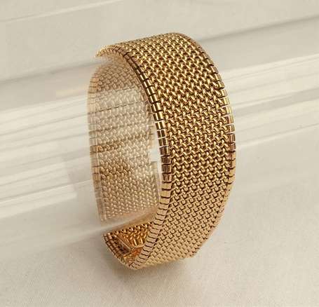 Bracelet ruban en or jaune 18K (750°/00). P. 56,2 