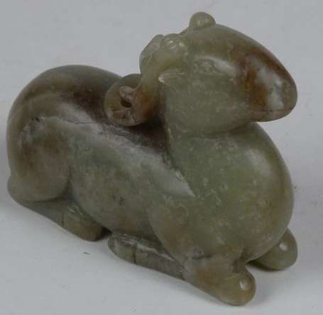 Cervidé Sujet en jade Chine H. 7 cm, L. 9,5 cm