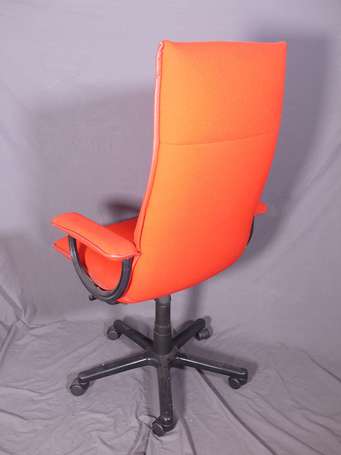 ARTIFORT - Fauteuil de bureau garni de lainage 