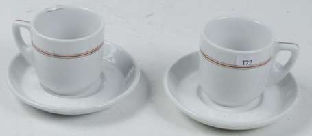 AL39/45 - 2 tasses à café , KM , marque KPM 1939 ,