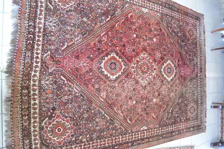 Tapis Orient laine le champ rouge et brun meublé 