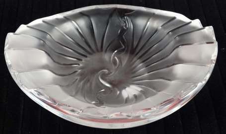 Lalique Coupelle en verre pressé satiné moulé de 