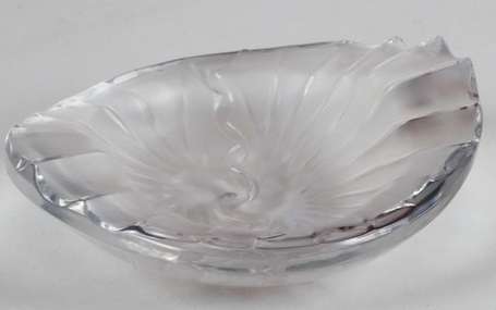 Lalique Coupelle en verre pressé satiné moulé de 