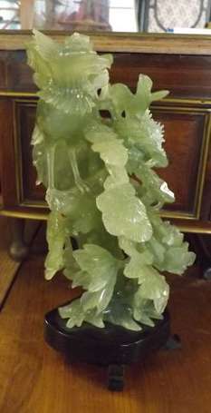 Oiseau et phénix sujet en jade Chine H.21,5 cm 