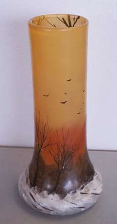 Legras. Vase tubulaire en verre émaillé d'un 