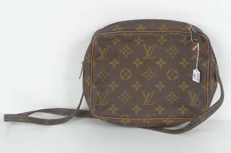 Louis VUITTON. Petite sacoche en toile enduite 