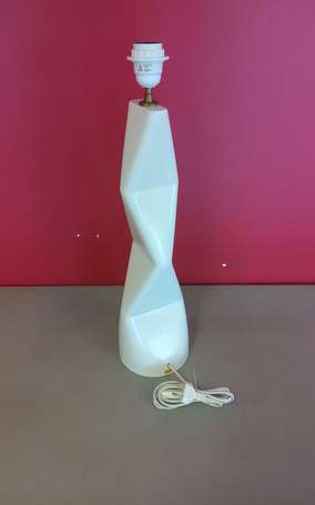 KOSTKA - Pied de lampe en porcelaine blanche 