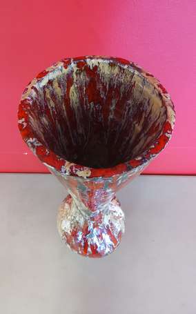 VALLAURIS - Important vase en céramique fat lava. 
