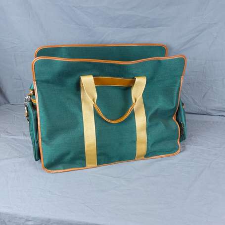 LANCEL - Sac de voyage en toile verte, sangle 