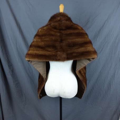 Etole en vison brun L. 170 cm