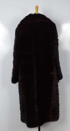 Manteau de vison. T. 40