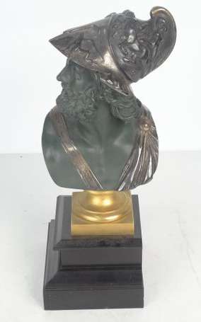 D'après l'antique. Buste de Périclès en bronze à 