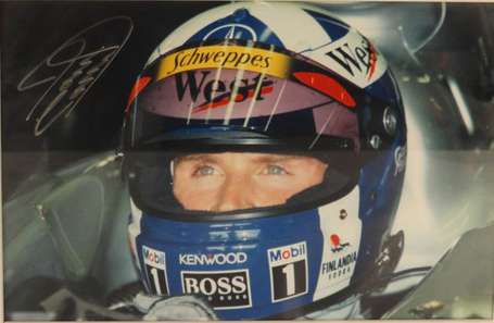 Photographie de David Coulthard, signée. 20 x 30 