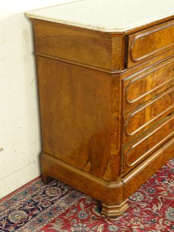 Commode bureau en placage de noyer flammé, elle 