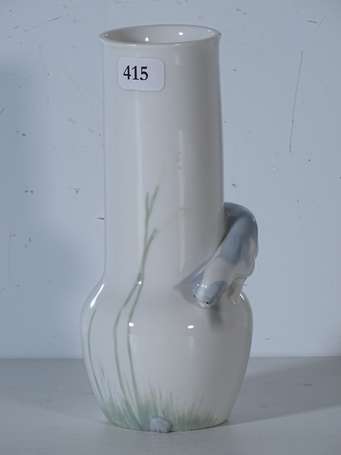 MELTZER & ORTLOFF, Allemagne - Vase en porcelaine 