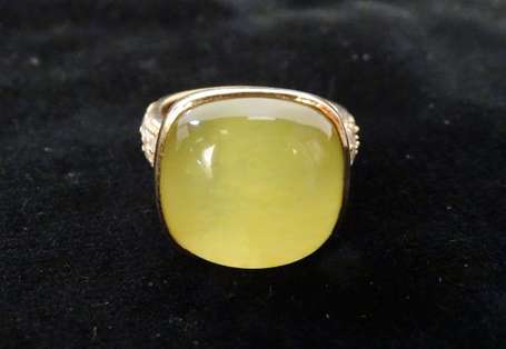 Bague en or jaune 14K (585°/00) ornée d'un 