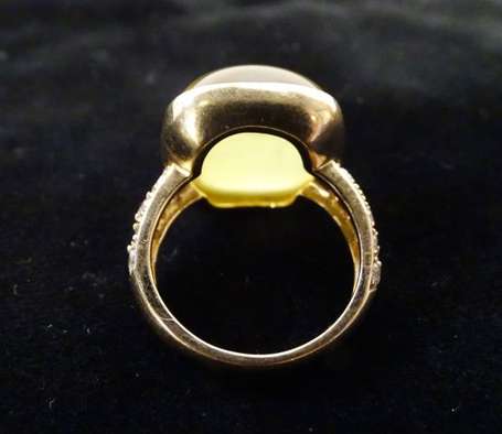 Bague en or jaune 14K (585°/00) ornée d'un 