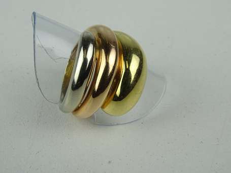 Bague trois ondes d'or de couleurs 750°/°°° P. 