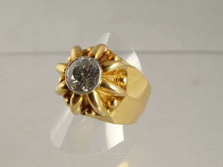 Importante bague chevalière en or jaune 18 K 